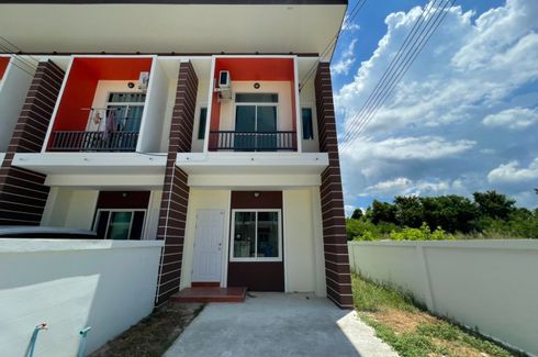 2 Bedroom Townhouse for rent in Phla, Rayong