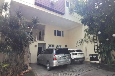 6 Bedroom Townhouse for rent in Apas, Cebu