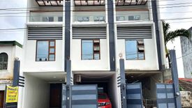 4 Bedroom House for sale in Socorro, Metro Manila near LRT-2 Araneta Center-Cubao