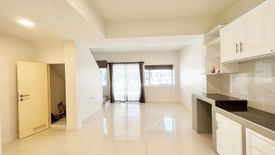 2 Bedroom Townhouse for sale in Dokmai, Bangkok