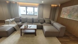 4 Bedroom Condo for rent in Phra Khanong, Bangkok near BTS Thong Lo