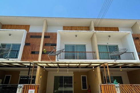 3 Bedroom Townhouse for sale in Choeng Noen, Rayong