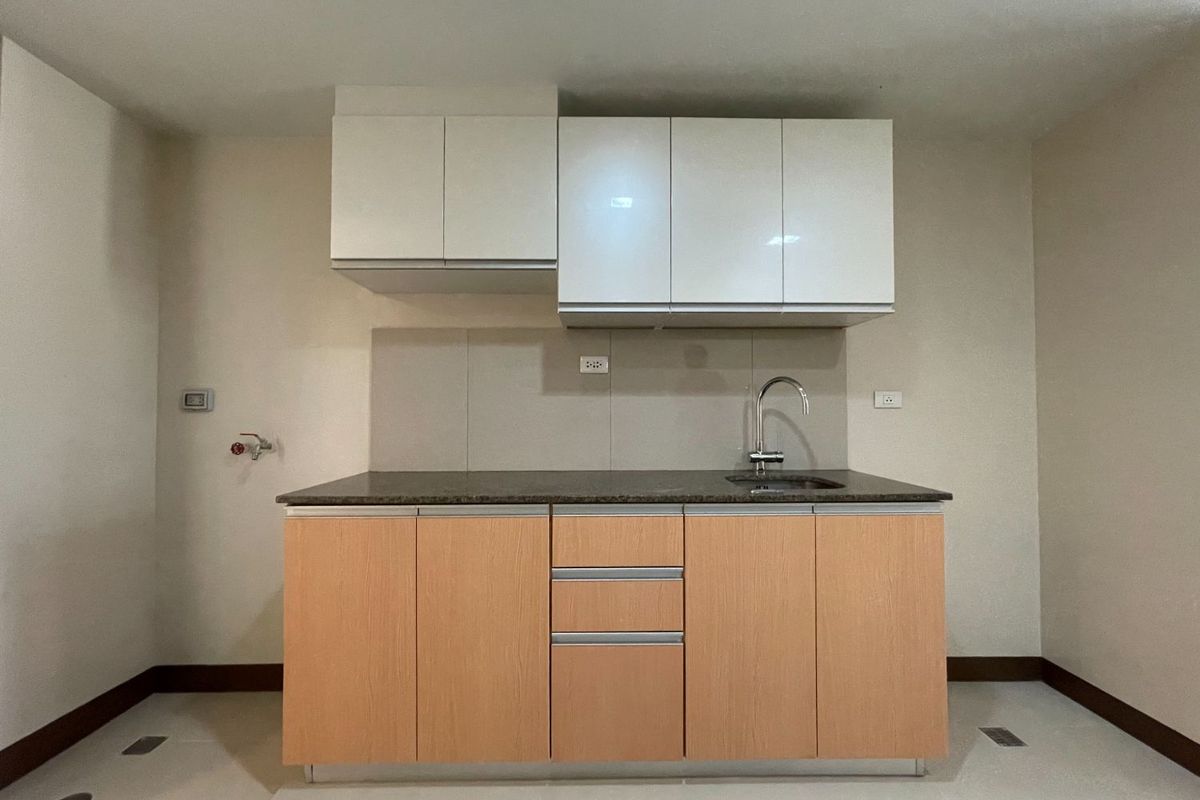 San Antonio Residences 1BR — For Rent, Makati