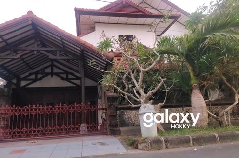 Rumah dijual atau disewa dengan 4 kamar tidur di Benoa, Bali