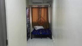 Condo for rent in Malate, Metro Manila near LRT-1 Vito Cruz