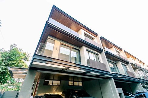 5 Bedroom Townhouse for sale in Ugong, Metro Manila
