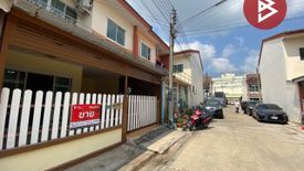 3 Bedroom Townhouse for sale in Khlong Maduea, Samut Sakhon