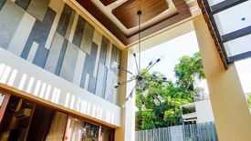 6 Bedroom House for sale in Moonwalk, Metro Manila