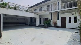 5 Bedroom House for sale in Western Bicutan, Metro Manila