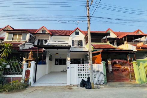 3 Bedroom Townhouse for sale in Ban Kum, Phetchaburi