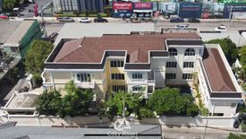 10 Bedroom House for sale in Lat Phrao, Bangkok