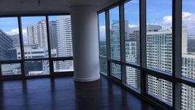 2 Bedroom Condo for sale in The Suites at One Bonifacio High Street, Pinagsama, Metro Manila