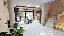 4 Bedroom Townhouse for rent in Moo Baan Chicha Castle, Khlong Toei Nuea, Bangkok near MRT Phetchaburi