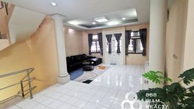 4 Bedroom Townhouse for rent in Moo Baan Chicha Castle, Khlong Toei Nuea, Bangkok near MRT Phetchaburi