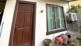 5 Bedroom House for sale in Moonwalk, Metro Manila