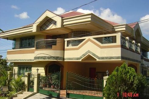 10 Bedroom House for sale in Santa Cruz, Metro Manila near LRT-1 Tayuman