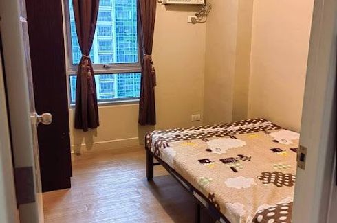 1 Bedroom Condo for sale in Salcedo Square, San Lorenzo, Metro Manila