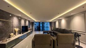 3 Bedroom Condo for sale in Baan Prompong, Khlong Tan Nuea, Bangkok