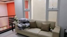 5 Bedroom House for sale in South Triangle, Metro Manila near MRT-3 Quezon Avenue