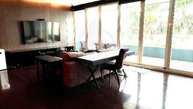 3 Bedroom Condo for sale in Bang Lamphu Lang, Bangkok