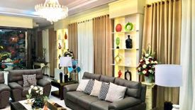 6 Bedroom House for sale in Moonwalk, Metro Manila