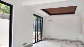 5 Bedroom House for sale in McKinley Hill, Metro Manila