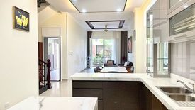 Cho thuê villa 4 phòng ngủ tại Thảo Điền, Quận 2, Hồ Chí Minh