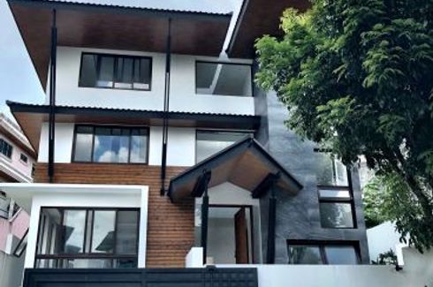6 Bedroom Townhouse for sale in Batasan Hills, Metro Manila