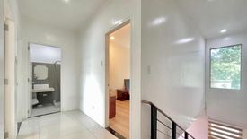 3 Bedroom Townhouse for sale in Moonwalk, Metro Manila