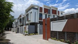 3 Bedroom House for sale in Bahay Toro, Metro Manila near LRT-1 Roosevelt