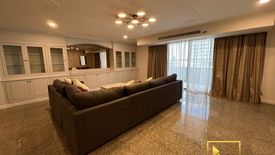 4 Bedroom Condo for rent in Oriental Towers, Khlong Tan Nuea, Bangkok near BTS Thong Lo