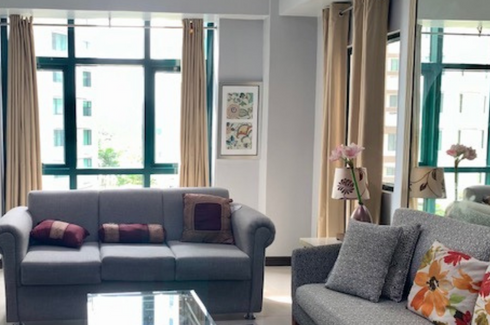 2 Bedroom Condo for rent in Penhurst Park place, Forbes Park North, Metro Manila near MRT-3 Buendia