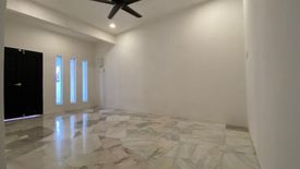 4 Bedroom House for sale in Batang Kali, Selangor