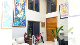 6 Bedroom House for sale in LOYOLA GRAND VILLAS, Ramon Magsaysay, Metro Manila near LRT-1 Roosevelt