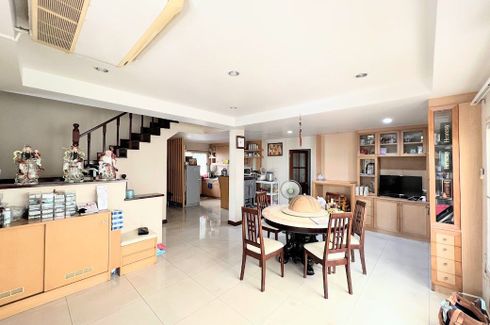5 Bedroom House for sale in Bang Na, Bangkok near MRT Si La Salle