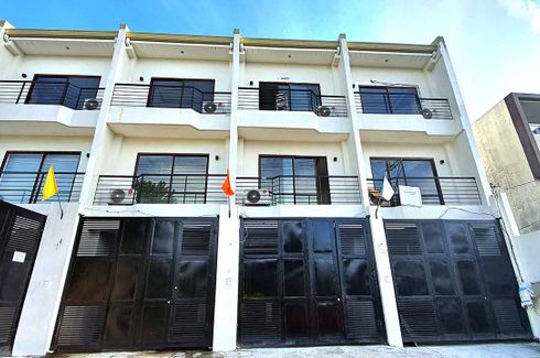 4 Bedroom House for sale in Bahay Toro, Metro Manila near LRT-1 Roosevelt