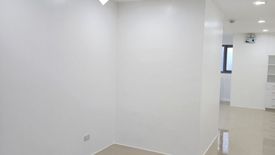 Office for rent in Poblacion, Metro Manila