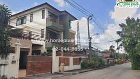 6 Bedroom House for sale in Sam Sen Nok, Bangkok