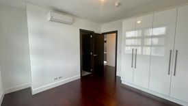 Condo for rent in Urdaneta, Metro Manila near MRT-3 Ayala