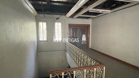 4 Bedroom House for sale in Magallanes, Metro Manila near MRT-3 Magallanes