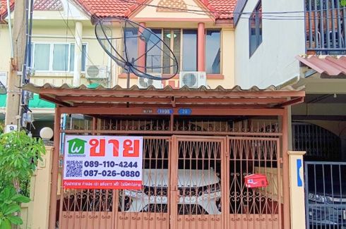 3 Bedroom House for sale in Khlong Chan, Bangkok