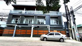 5 Bedroom Townhouse for sale in Central, Metro Manila