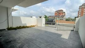 4 Bedroom House for sale in Kampung Baru Kundang, Selangor