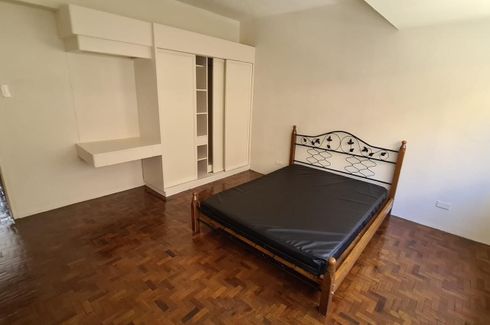 5 Bedroom Condo for sale in San Antonio, Metro Manila