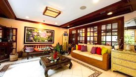 6 Bedroom House for sale in White Plains, Metro Manila