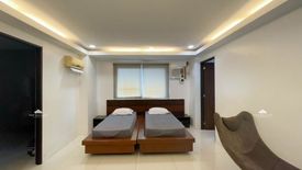 4 Bedroom House for sale in Barangay 201, Metro Manila