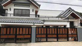 6 Bedroom House for sale in Moonwalk, Metro Manila