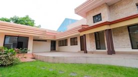 8 Bedroom House for sale in Blue Ridge B, Metro Manila