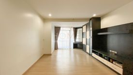 1 Bedroom Condo for sale in Baan Sathorn Chaopraya, Khlong Ton Sai, Bangkok near BTS Krung Thon Buri