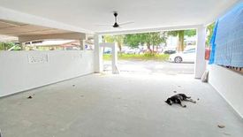 4 Bedroom House for sale in Batu Caves, Selangor